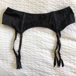 Black American Apparel garter belt Large